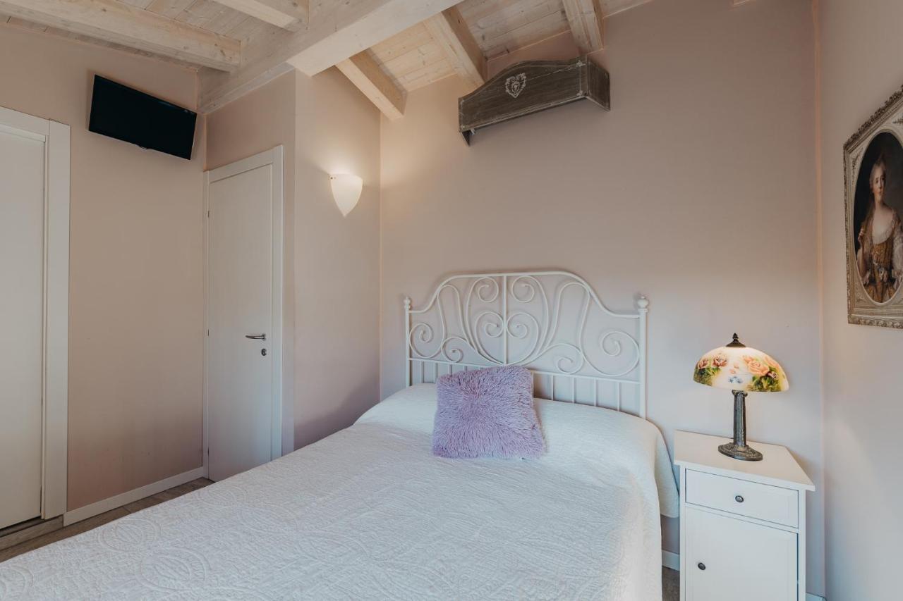 Hotel Le Due Dame à Manerba del Garda Extérieur photo